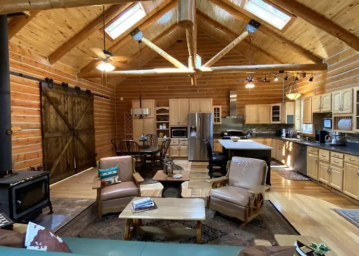 Beautiful Comfortable For Groups In Riverside, Wyoming Encampment